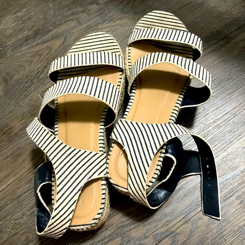 BAMBOO Black and White Striped Sandals